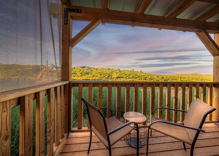 Miners Cabins #1 - Two Double Beds And Private Balcony