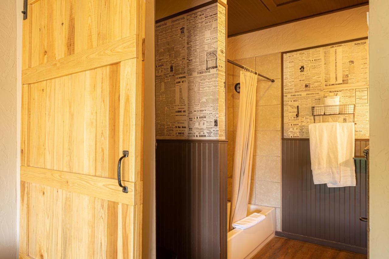 Miners #1 - Two Double Beds And Private Balcony Chalet